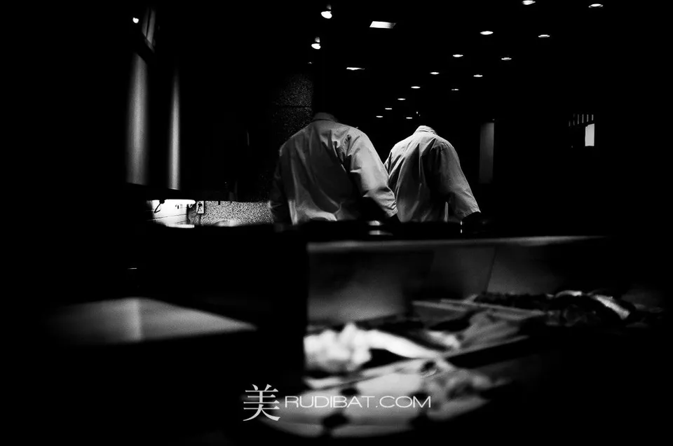 Chef X 2 – Sushi bar KYOTO Japan