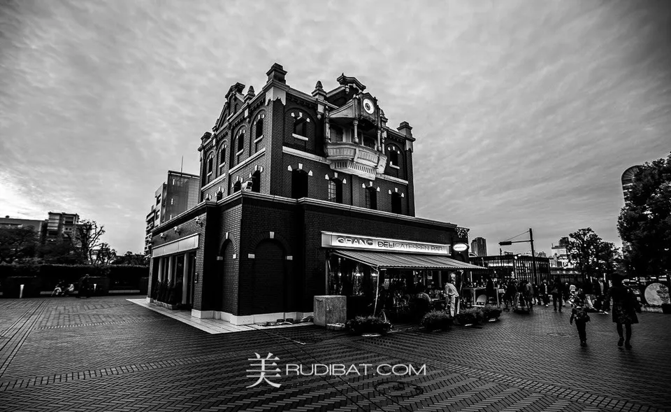 Brick House – Old style Restaurant in Ebisu Tokyo Japan.