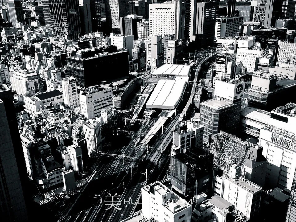 Bullet Train – This shot was taken Shimbashi Tokyo. Shinkansen.