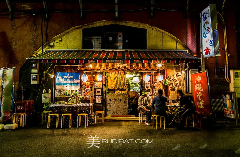 Arch Bar – Little Cool bar under the JR Line Shimbashi Station AreaTokyo Japan.