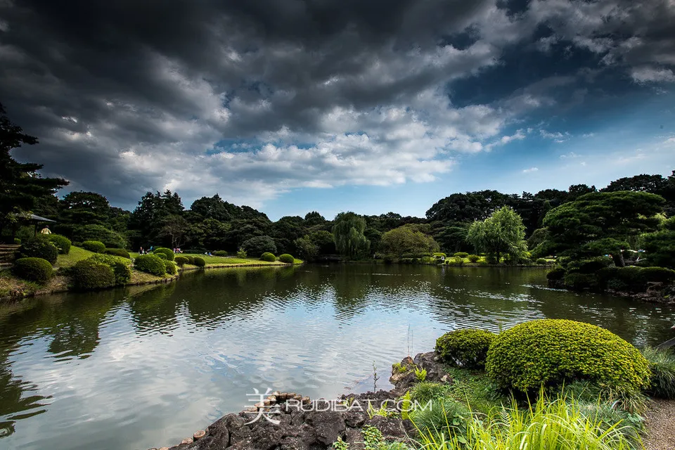Lake #2 – Lake in Shinjuku from SHINJUKU GYOEN GARDENS