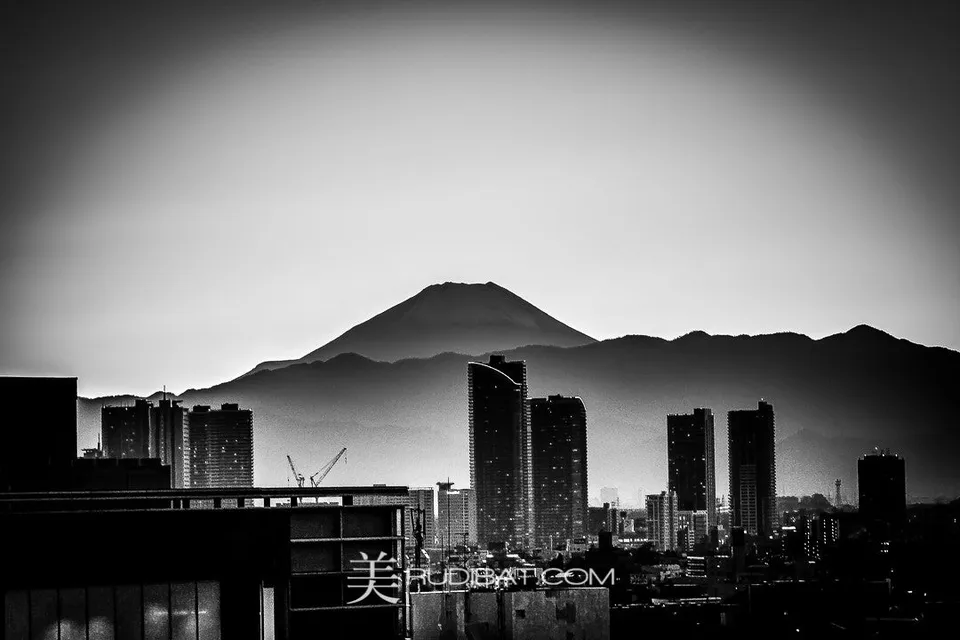 Mt Fuji – This Shot was taken from my apartment balcony in Tokyo. Mt Fuji is 100 Kilometres away.