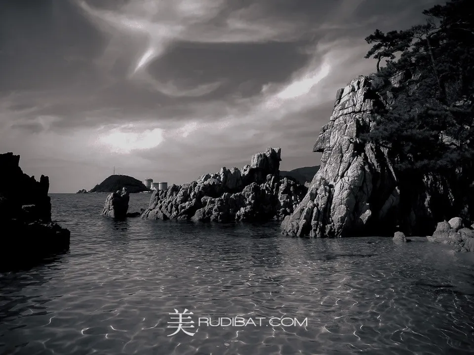 Nuke Beach – Beaches from around Tsuraga Fukui Japan