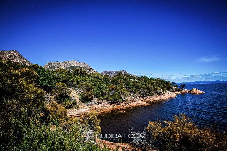 Tassi Bay – Taken in Freycinet National Park Tasmania. Well Worth a visit.
